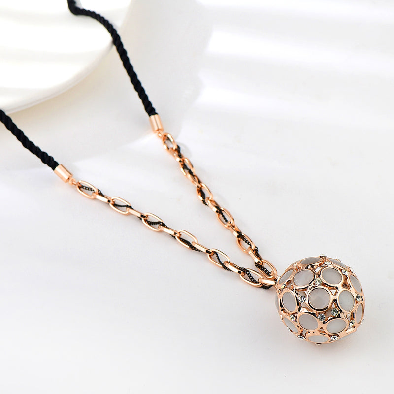 ROSE GOLD PLATED LONG PENDANT