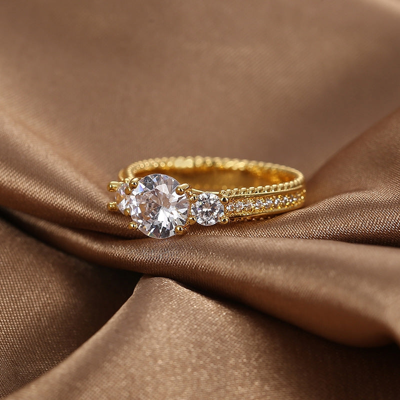 WHITE CUBIC ZIRCONIA FASHION RING
