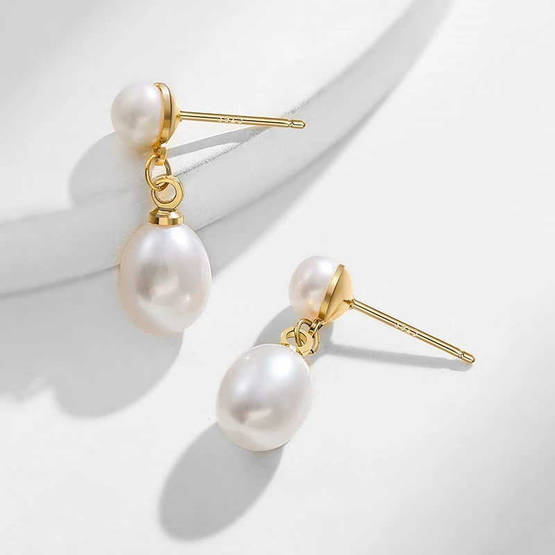 FRESHWATER PEARL EARRINGS
