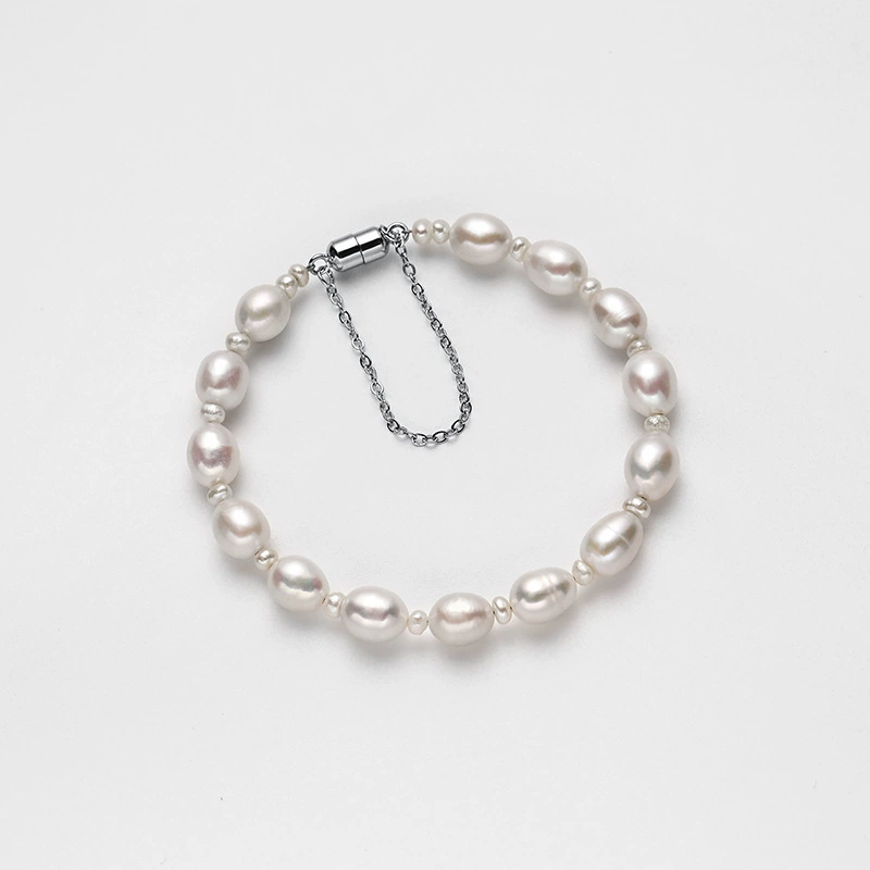 FRESHWATER PEARL BRACELET