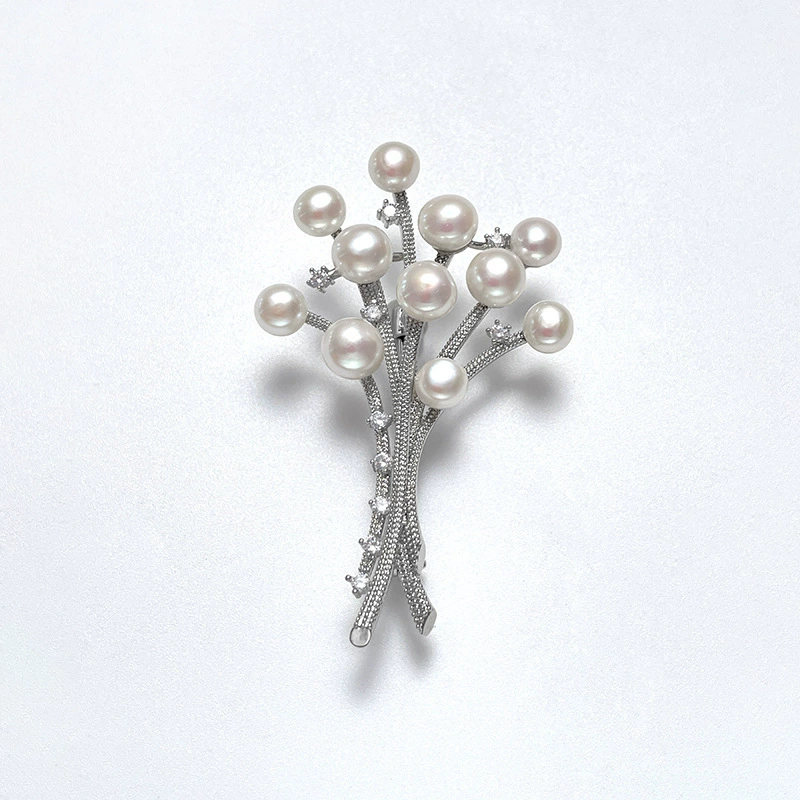 FRESHWATER PEARL BROOCH