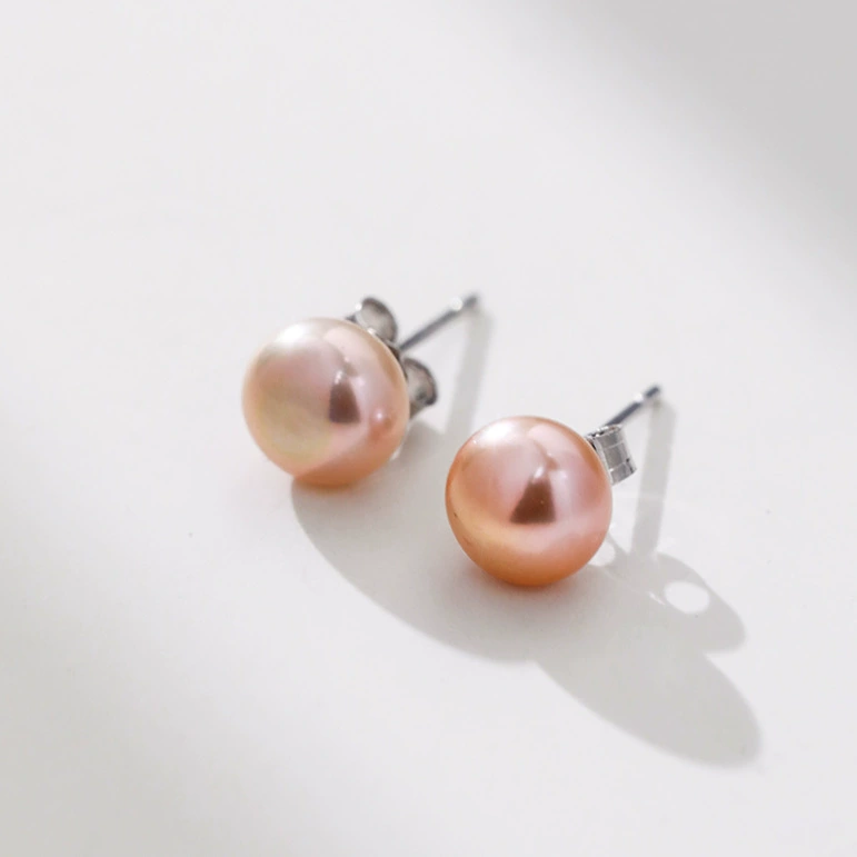 FRESHWATER PEARL EARRINGS