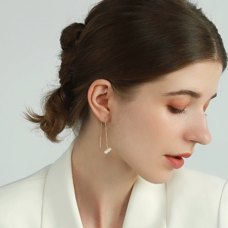 FRESHWATER PEARL EARRINGS