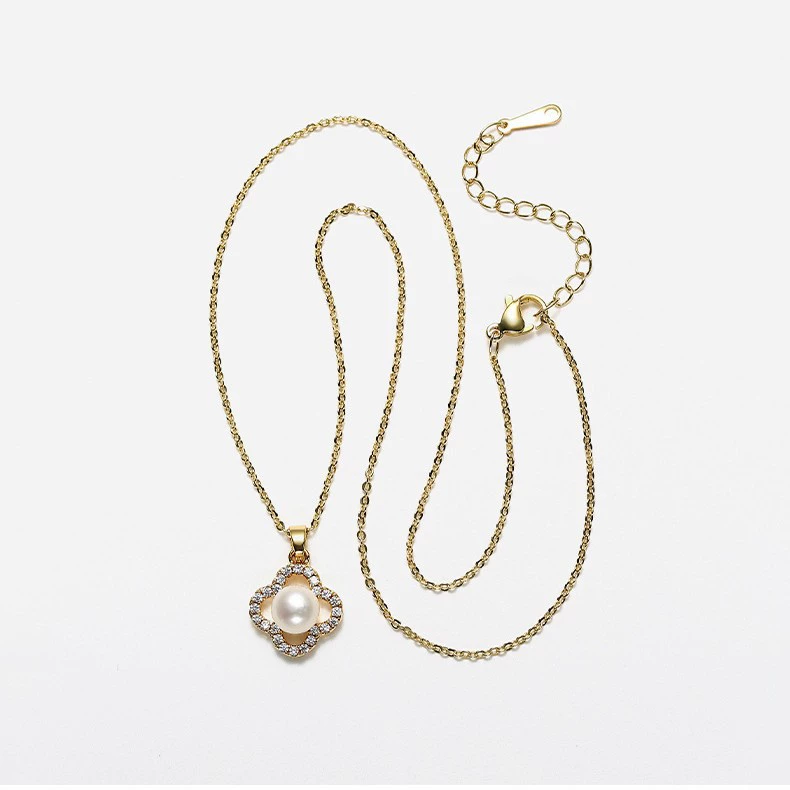 FRESHWATER PEARL NECKLACE