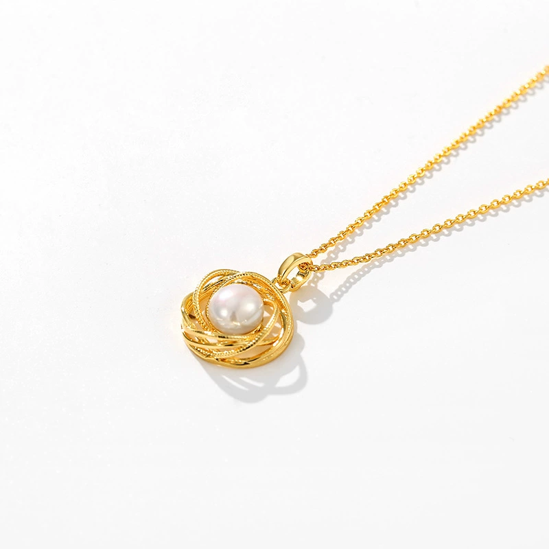 FRESHWATER PEARL NECKLACE