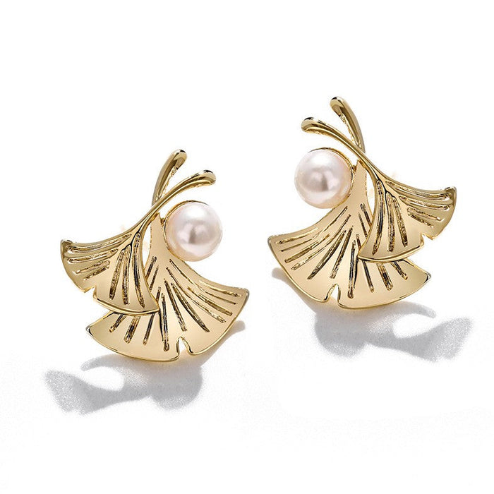 FRESHWATER PEARL EARRINGS