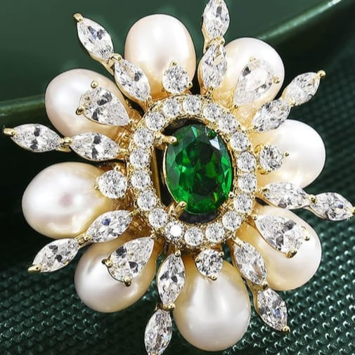FRESHWATER PEARL GREEN OVAL BROOCHES
