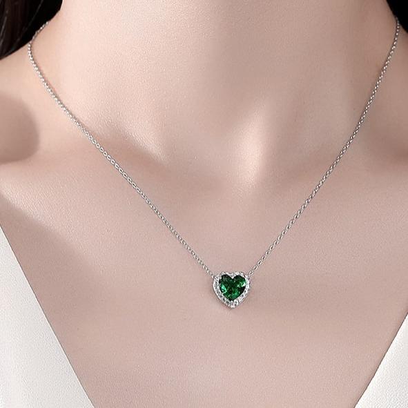 GREEN HEART NECKLACE