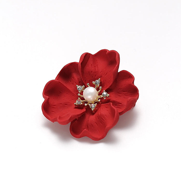 FRESHWATER PEARL BROOCH