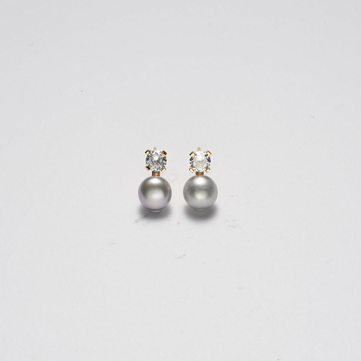 FRESHWATER PEARL EARRINGS