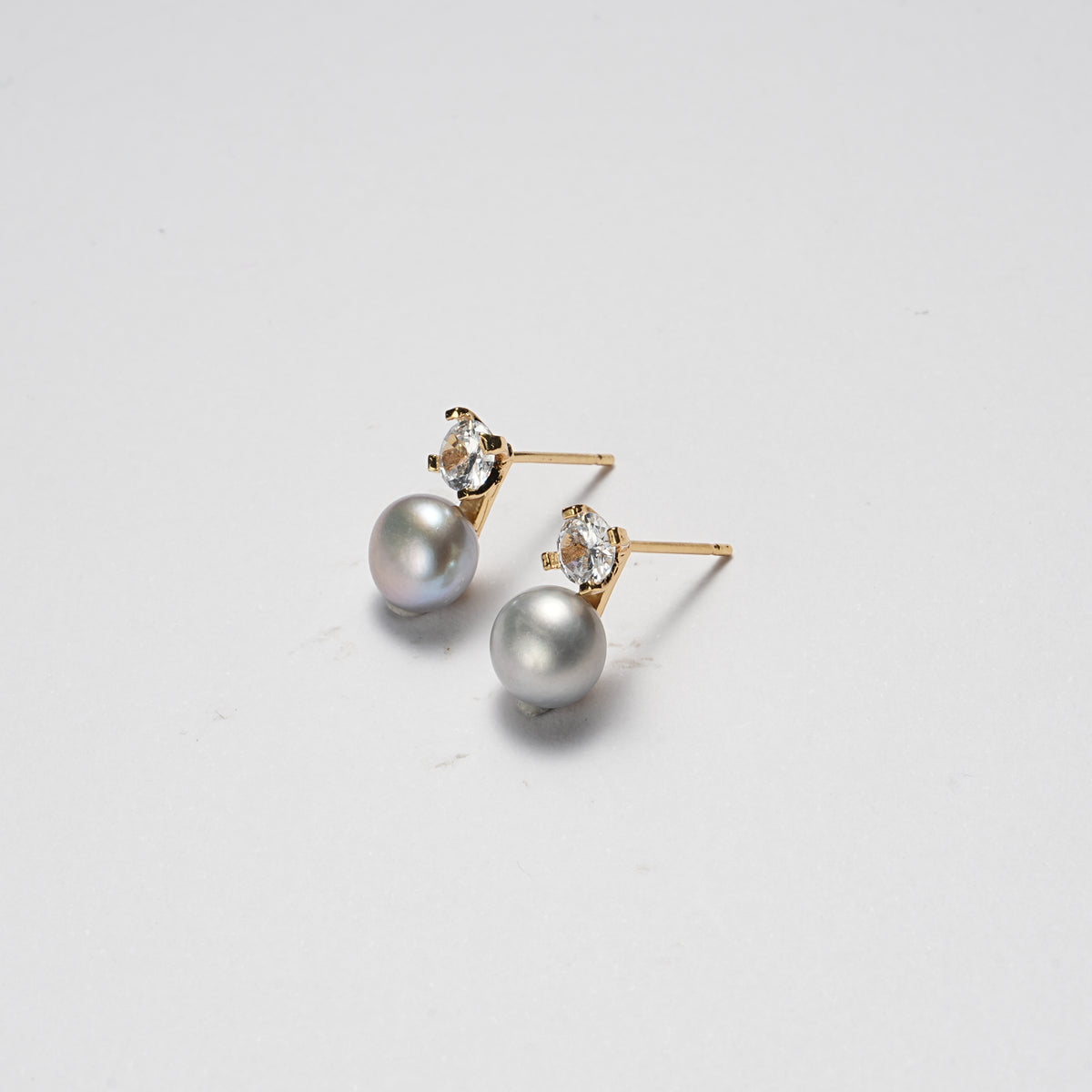 FRESHWATER PEARL EARRINGS