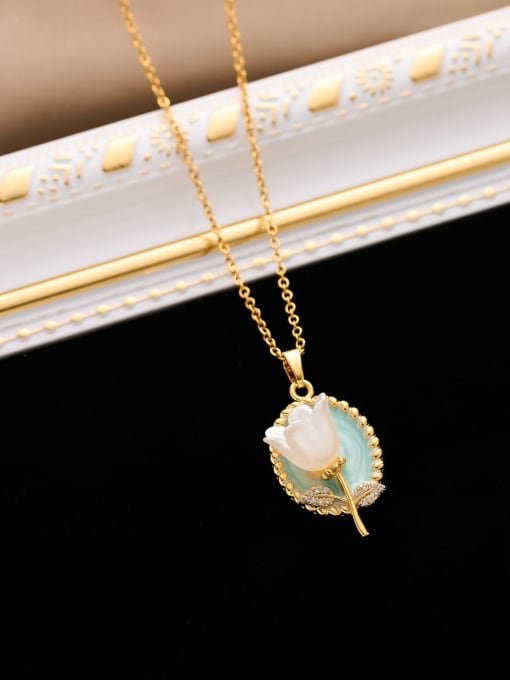 Green Tulip Necklace