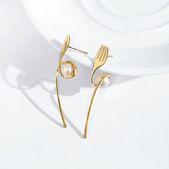 FRESHWATER PEARL EARRINGS