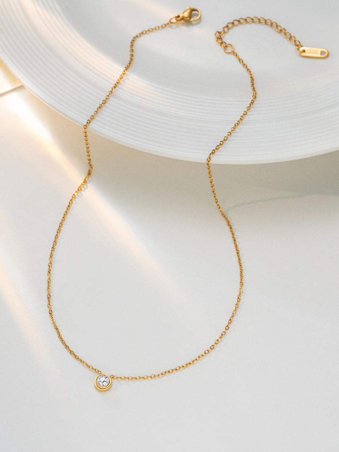 Delicate Geometric Necklace