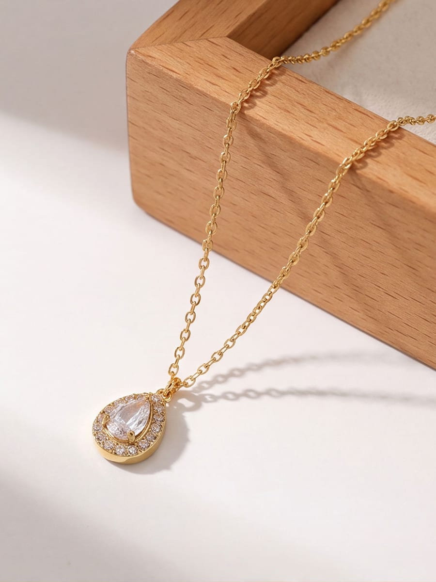Dainty Water Drop Necklace