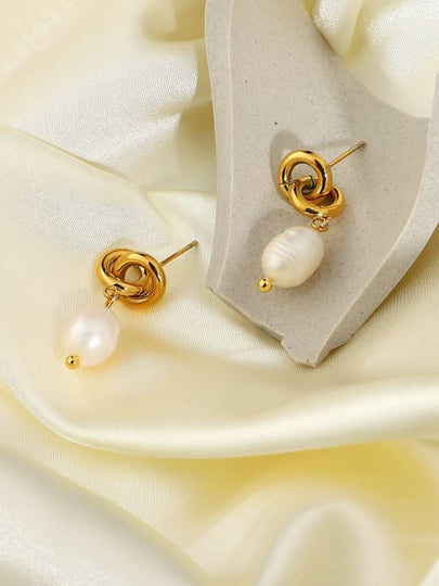 FRESHWATER PEARL EARRING