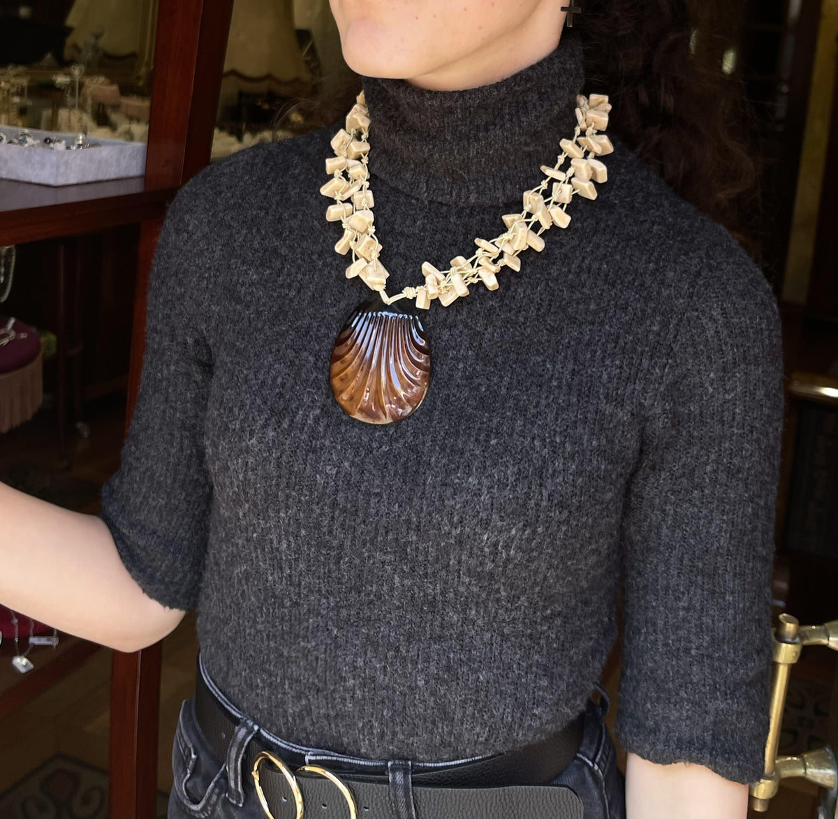 VINTAGE NECKLACE BONE WITH RESIN MEDALLION