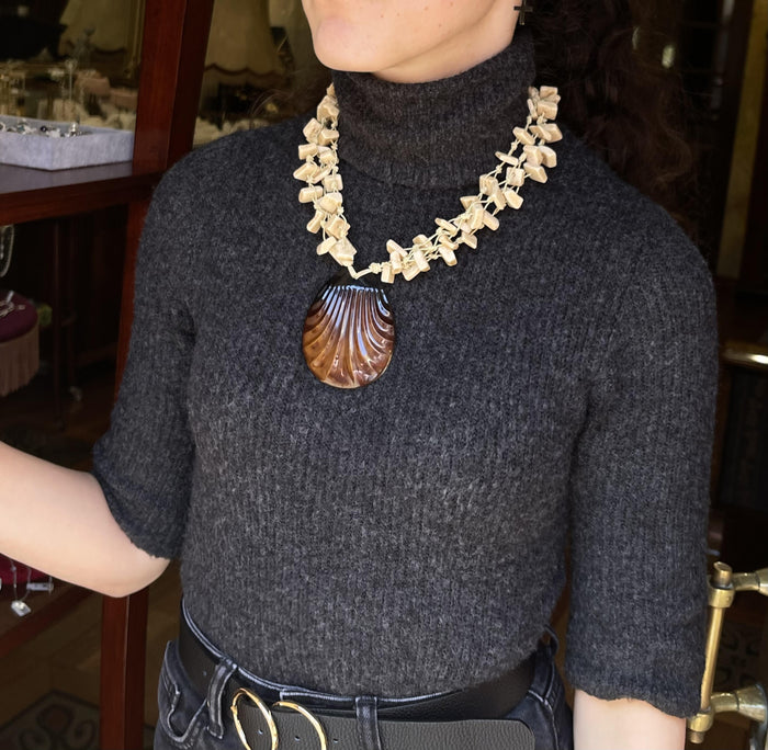 VINTAGE NECKLACE BONE WITH RESIN MEDALLION