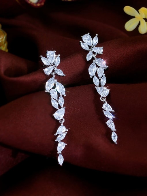 EXQUISITE LONG ZIRCONIA EARRINGS