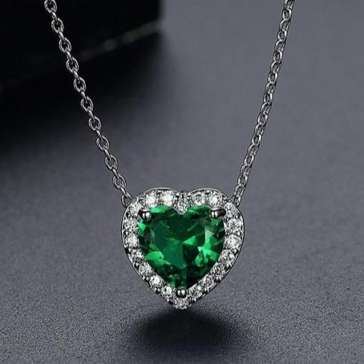 GREEN HEART NECKLACE