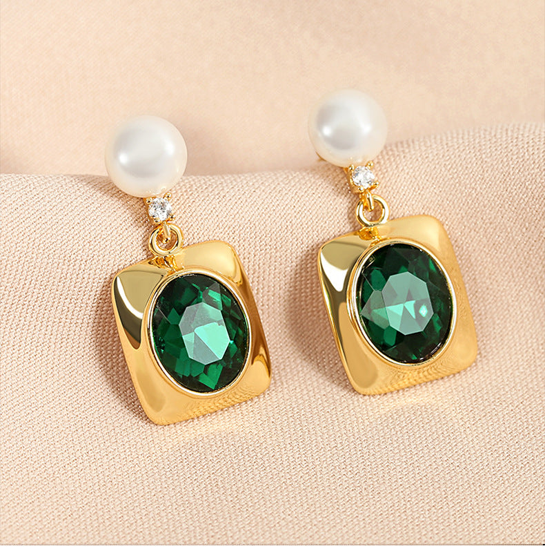 FRESHWATER PEARL EARRINGS