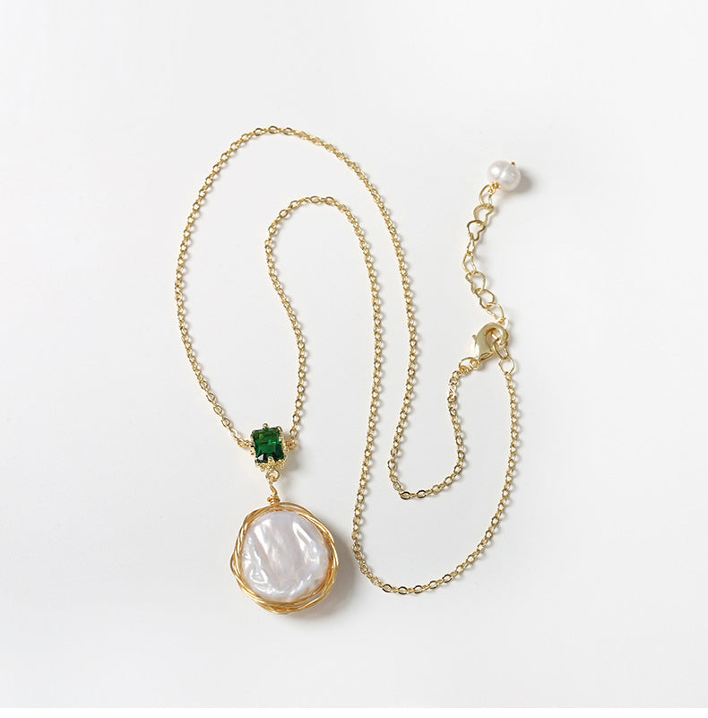FRESHWATER PEARL NECKLACE