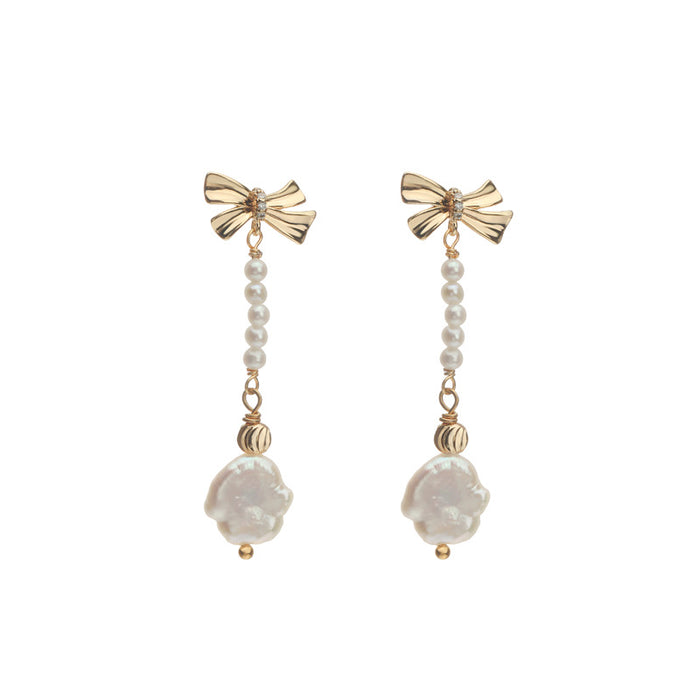 FRESHWATER PEARL EARRINGS