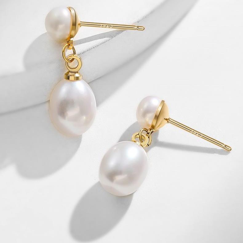 FRESHWATER PEARL EARRINGS