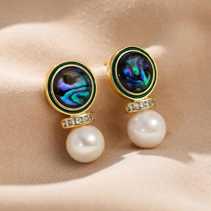 FRESHWATER PEARL EARRINGS