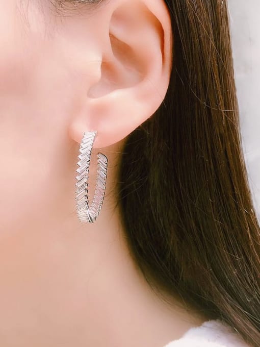 WHITE FASHIONABLE HOOP EARRINGS