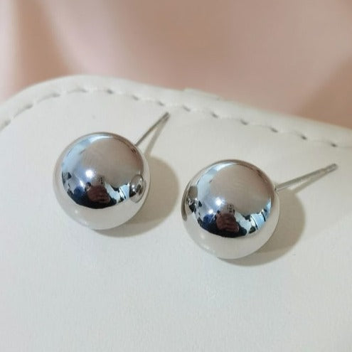 ROUND BALL MINIMALIST EARRING