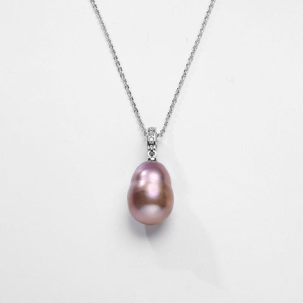 FRESHWATER PEARL NECKLACE