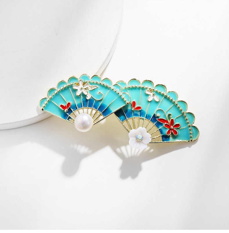 FRESHWATER PEARL BROOCH