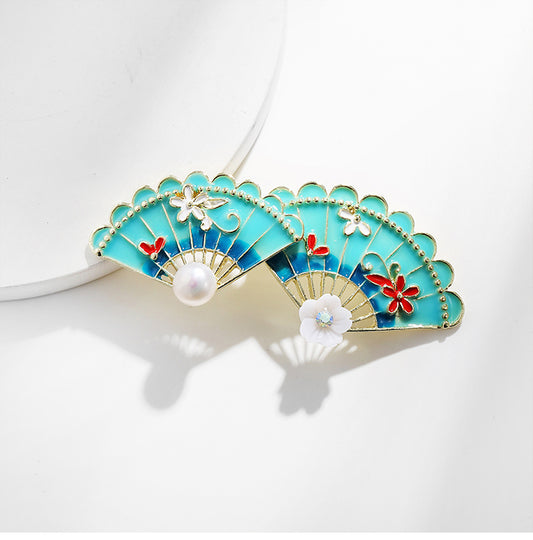 FRESHWATER PEARL BROOCH