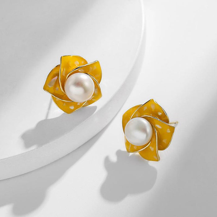 FRESHWATER PEARL EARRINGS