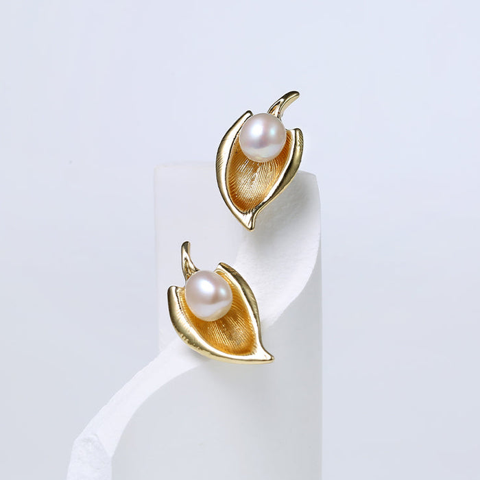 FRESHWATER PEARL EARRINGS