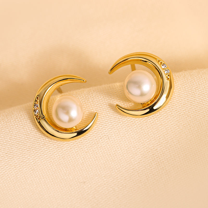 FRESHWATER PEARL EARRINGS