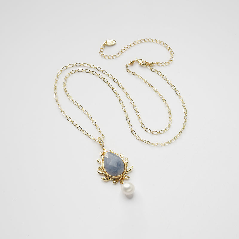 FRESHWATER PEARL NECKLACE
