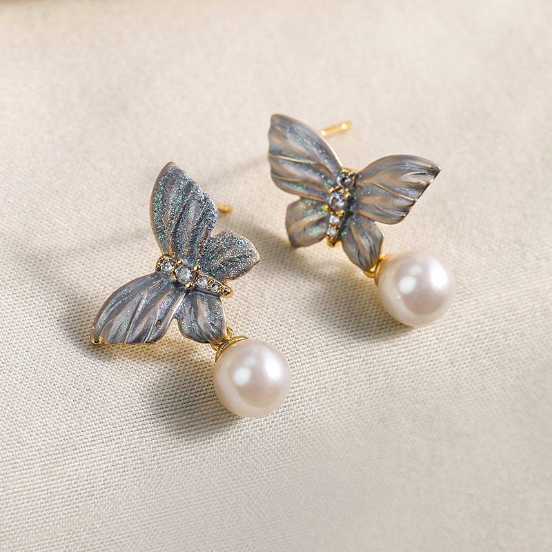 FRESHWATER PEARL EARRINGS