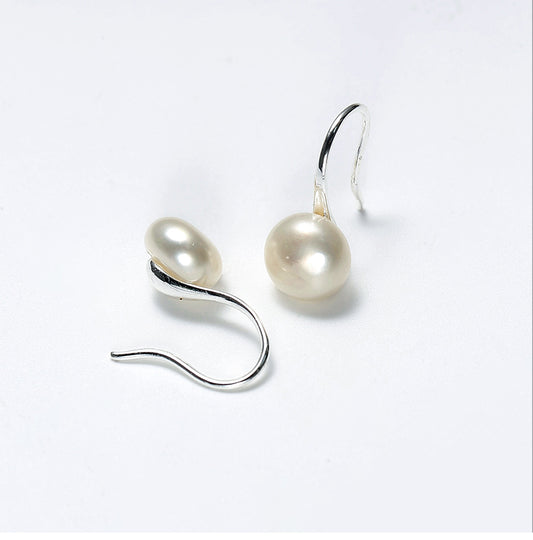 FRESHWATER PEARL EARRINGS