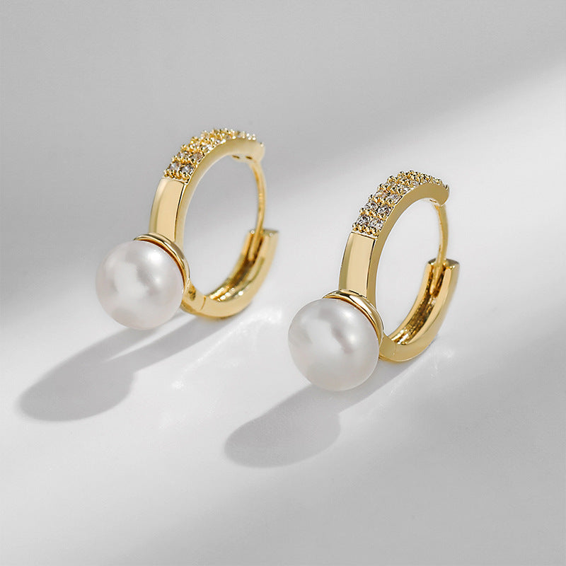 FRESHWATER PEARL EARRINGS