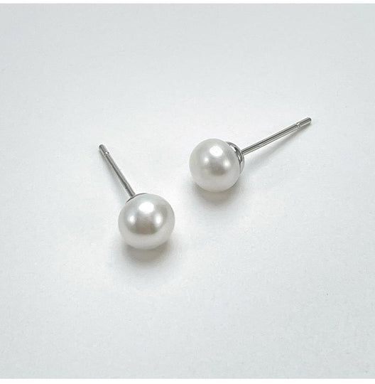 FRESHWATER PEARL EARRINGS