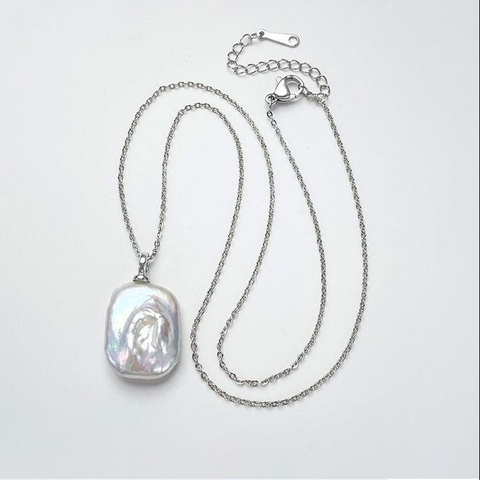 FRESHWATER PEARL NECKLACE