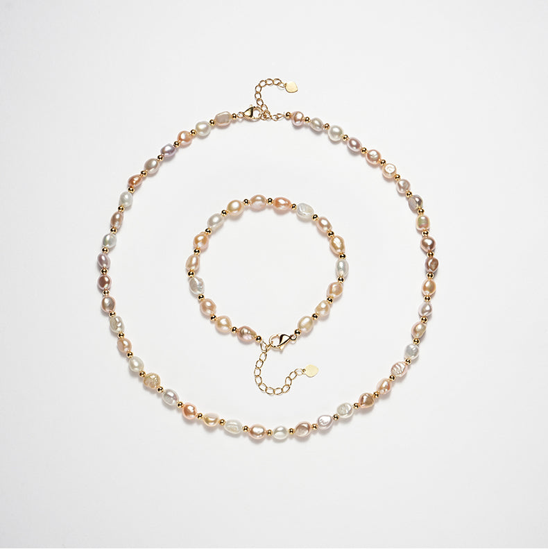 FRESHWATER PEARL NECKLACE