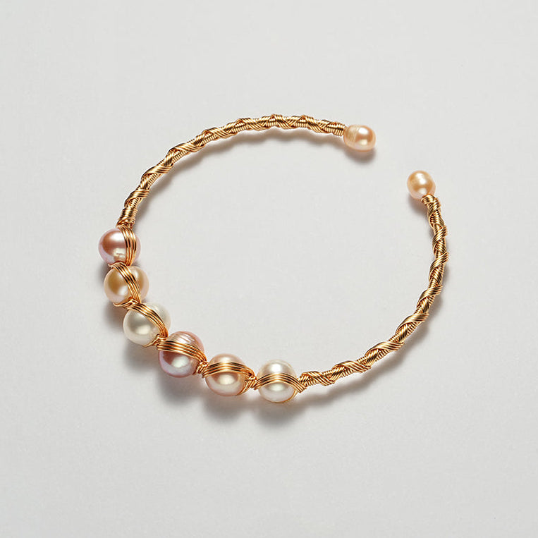 FRESHWATER PEARL BRACELET