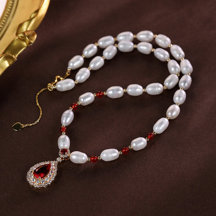 FRESHWATER PEARL NECKLACE