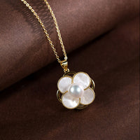 FRESHWATER PEARL NECKLACE
