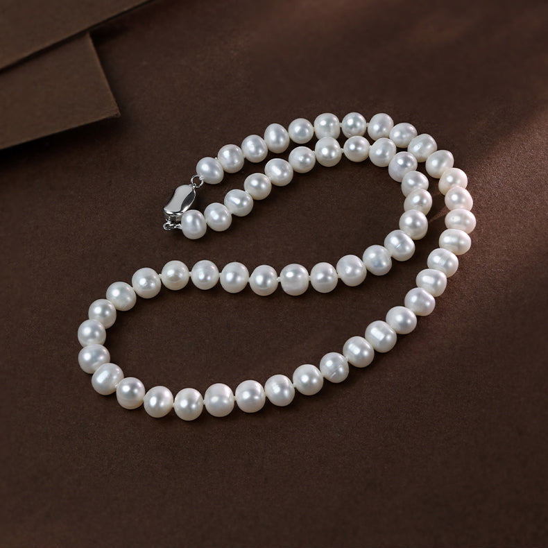 FRESHWATER PEARL NECKLACE