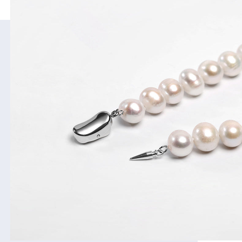 FRESHWATER PEARL NECKLACE
