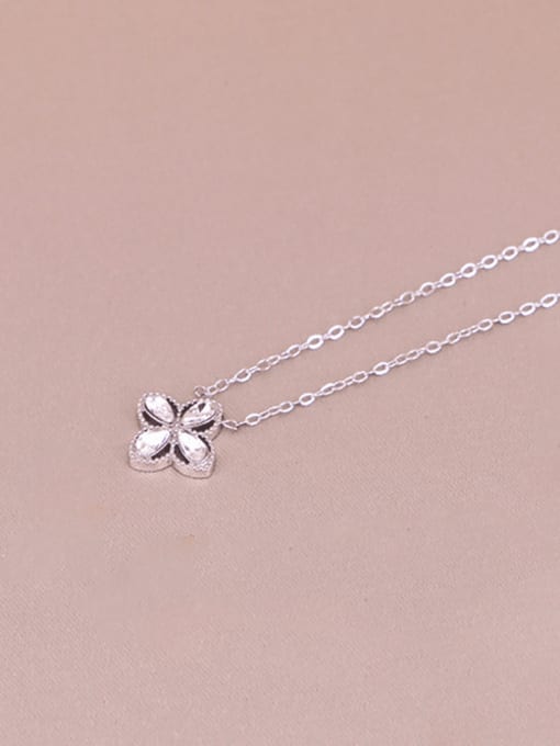 Four Petal Necklace